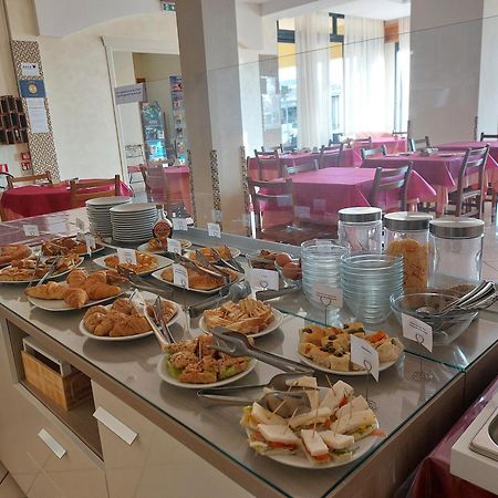 Hotel Villa Aurora Bellaria-Igea Marina Esterno foto