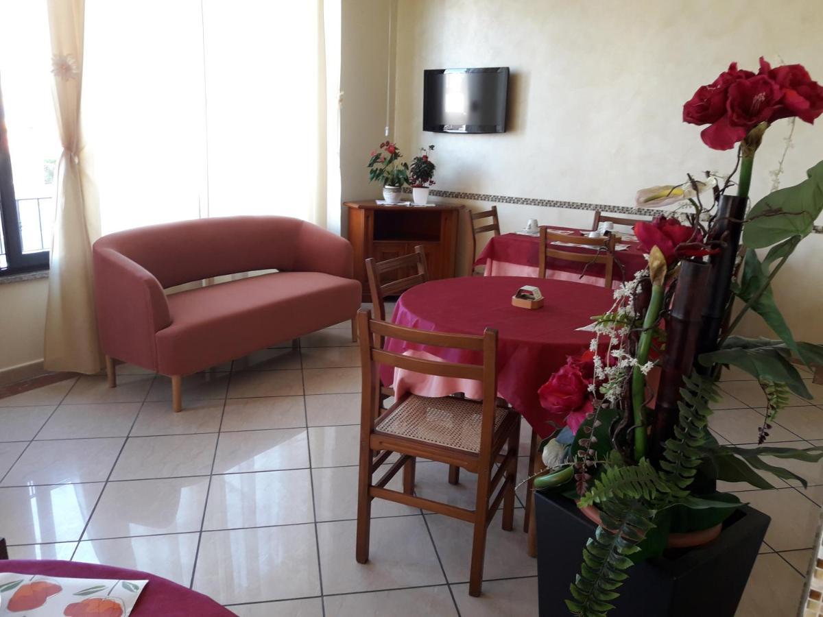 Hotel Villa Aurora Bellaria-Igea Marina Esterno foto